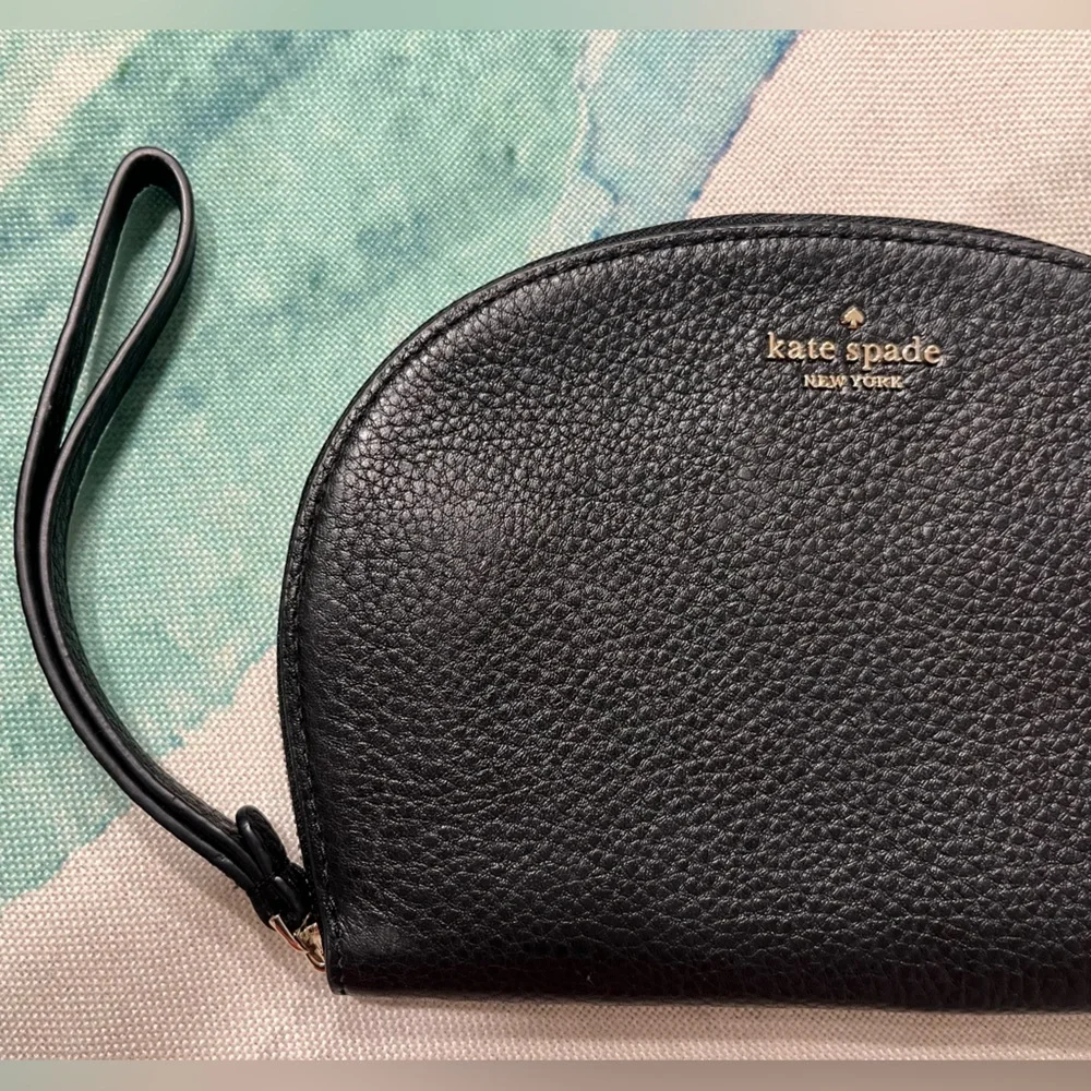 Kate Spade Black Half Moon Leather Wristlet - Picture 2 of 9